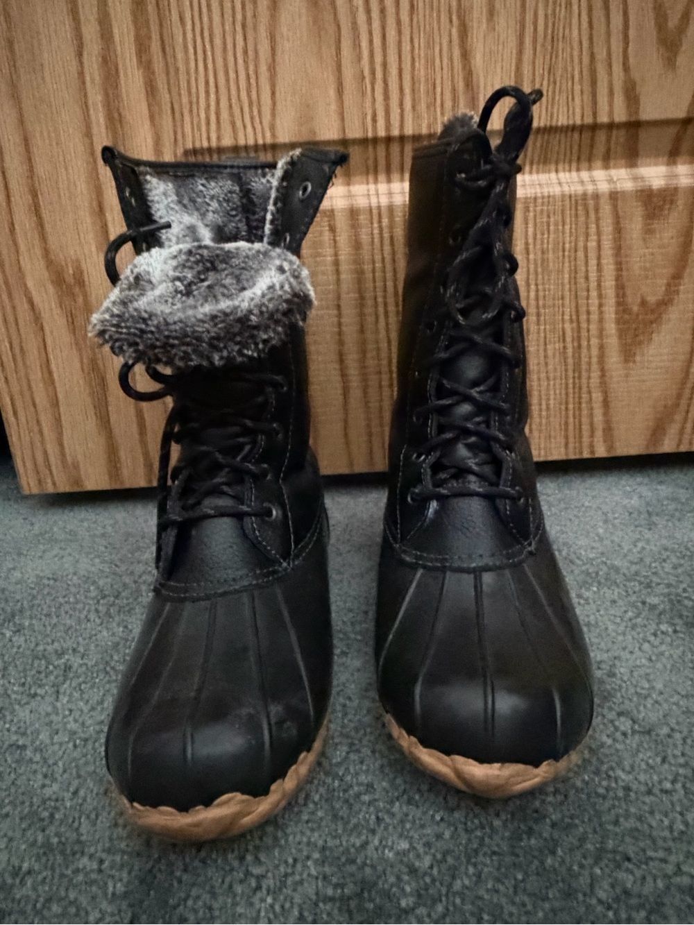 Women’s  Black Winter Lace-Up Boots